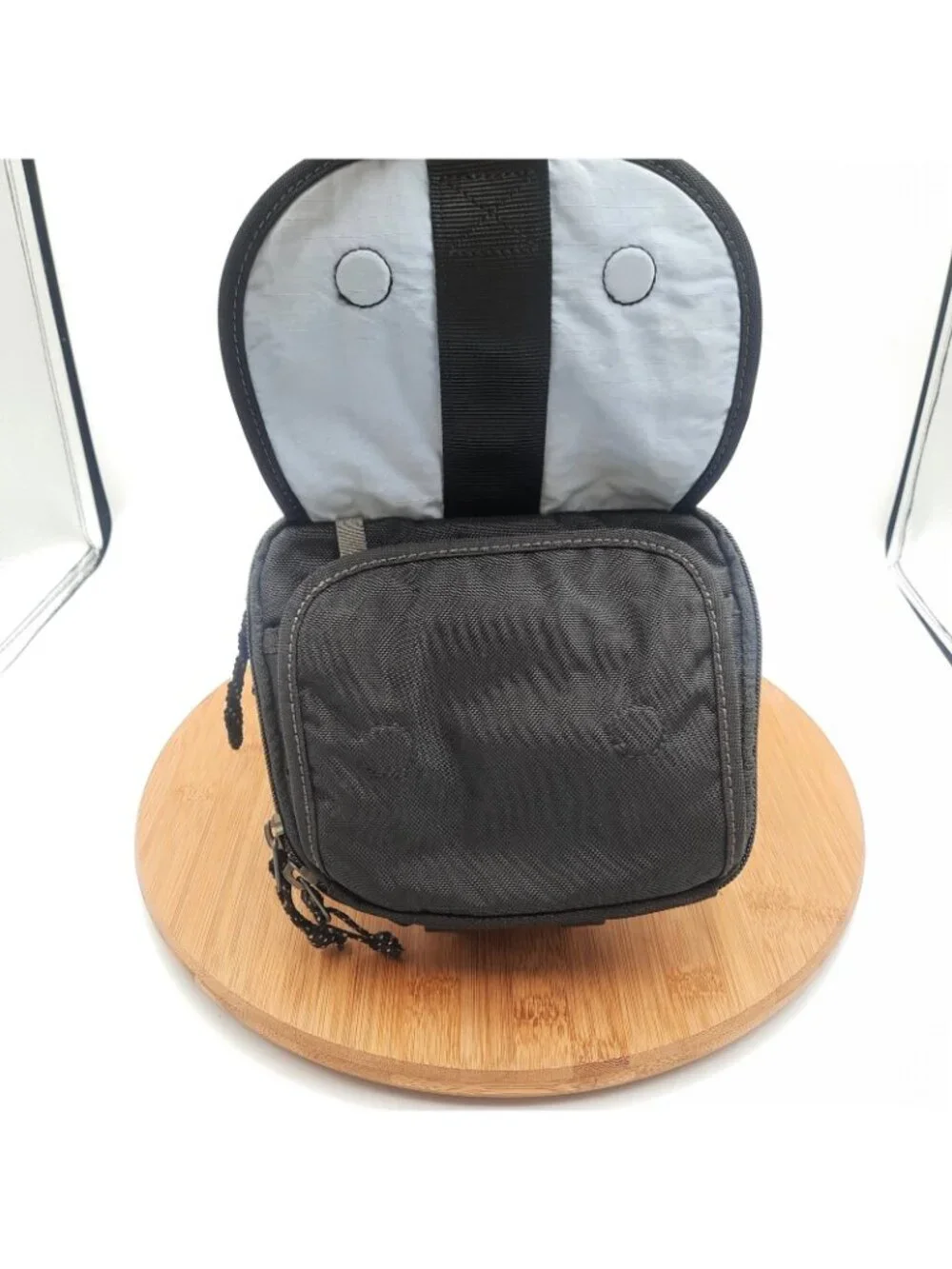 Overland Equipment Crossbody Bag Bayliss Travel Outdoor Pockets Adjustable Strap